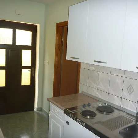 Πανσιόν Lera Πόρετς