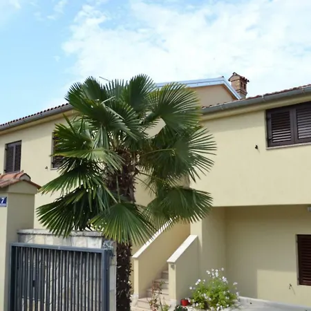 Guest house Lera 3*