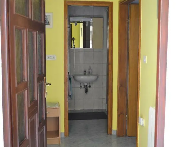 게스트하우스 Lera 3*